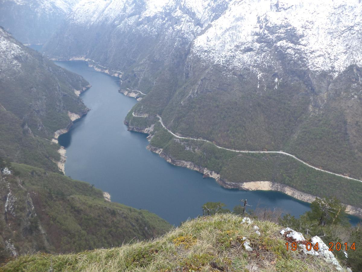 Penzion Suri Plužine Exteriér fotografie